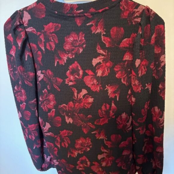 Shirt - Picture 2 of 3